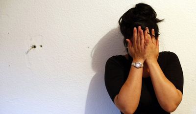 14 Признаков психологического насилия в семье над женщиной