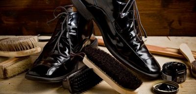 Наборы для ухода за обувью в подарок: презент для мужчины