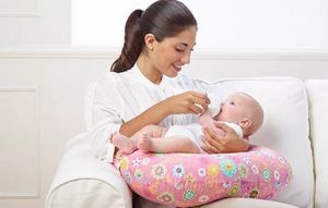 Новорождённый пукает — это норма или отклонение. что делать, если новорождённый пукает часто, нужен ли врач