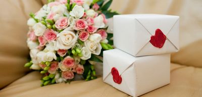Подарки по поводу предстоящего замужества: выбираем подходящий