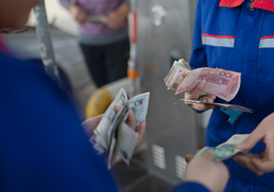 Снижение курса юаня может спровоцировать панические продажи китайской валюты