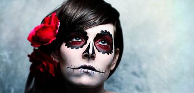 Страшный макияж на хэллоуин своими руками для девушек и девочек - вампиры, куклы, ведьмы, кошки, скелеты